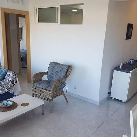 021 - Wonderful Beachfront Apartment With Stunning Sea Views Benalmádena Exteriör bild